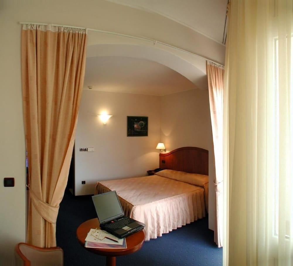 טוצפי Hotel Villa Marija מראה חיצוני תמונה