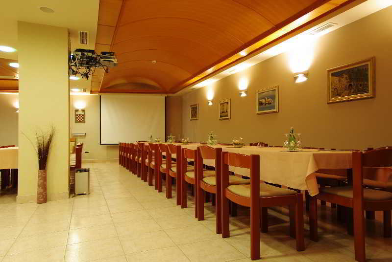 טוצפי Hotel Villa Marija מראה חיצוני תמונה