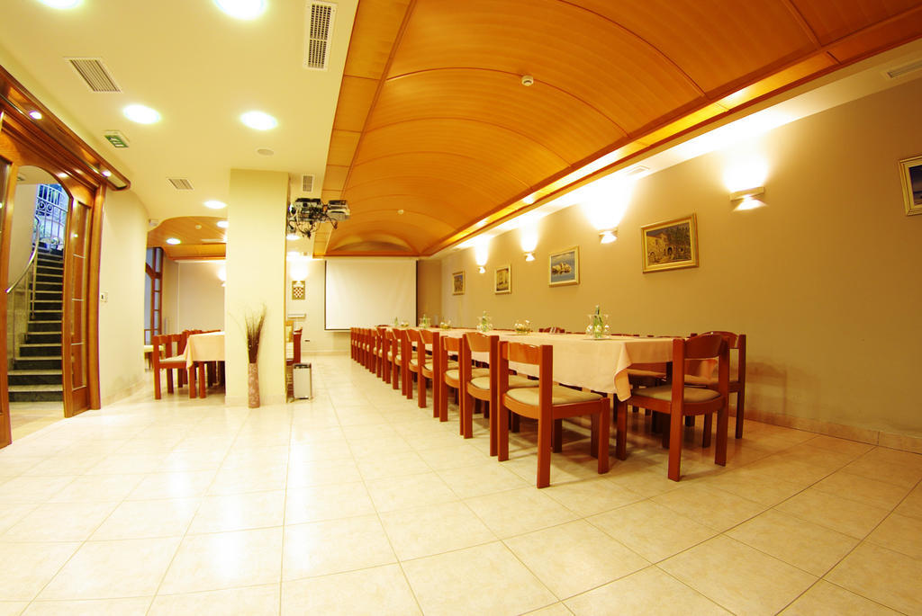 טוצפי Hotel Villa Marija מראה חיצוני תמונה