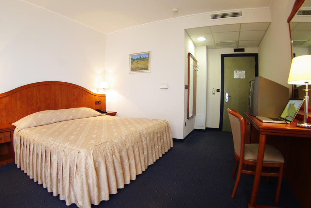 טוצפי Hotel Villa Marija חדר תמונה