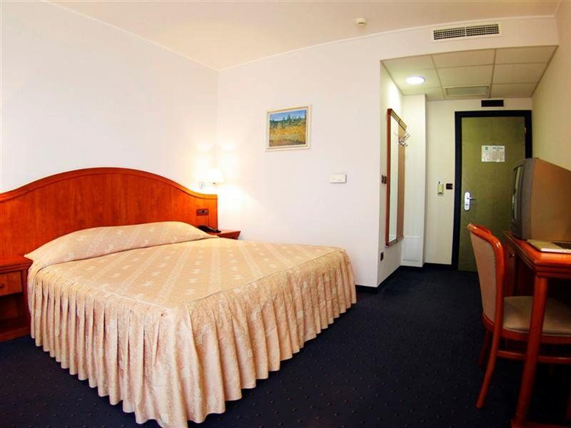 טוצפי Hotel Villa Marija מראה חיצוני תמונה